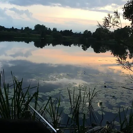 Nyaraló Am Zarrendorf